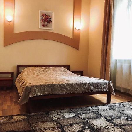 Apartament-Minihotel Elpida Lviv Exteriör bild