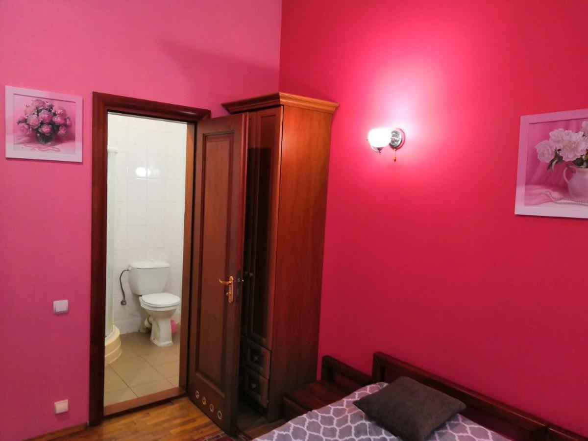 Apartament-Minihotel Elpida Lviv Exteriör bild