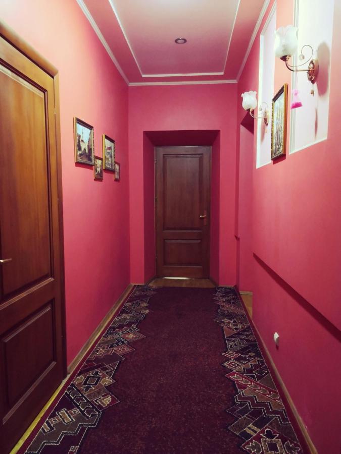 Apartament-Minihotel Elpida Lviv Exteriör bild