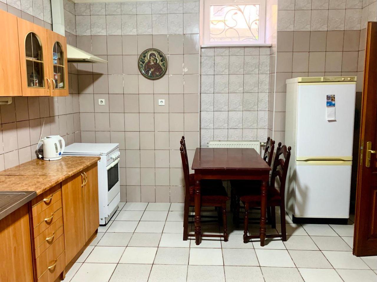 Apartament-Minihotel Elpida Lviv Exteriör bild