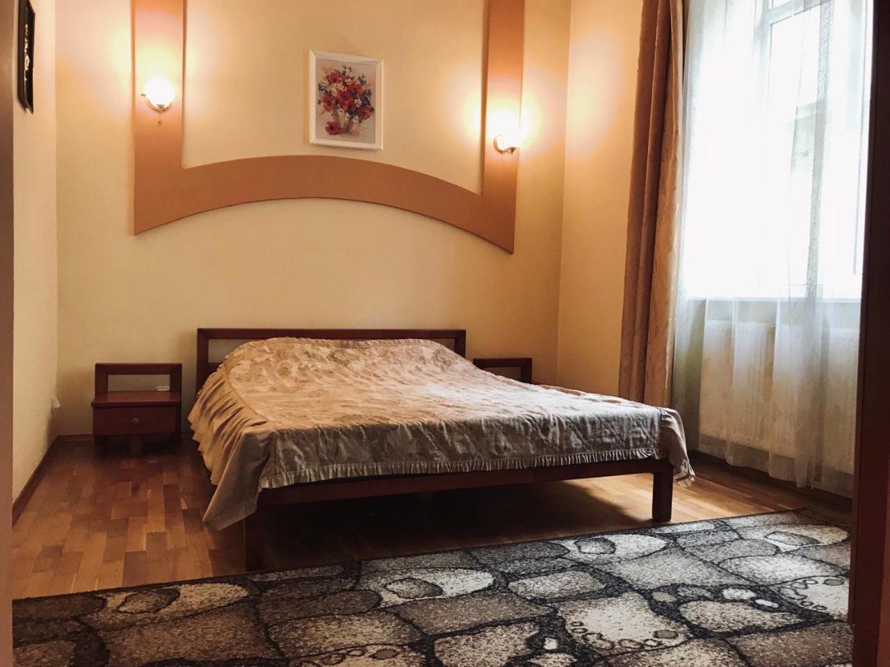 Apartament-Minihotel Elpida Lviv Exteriör bild