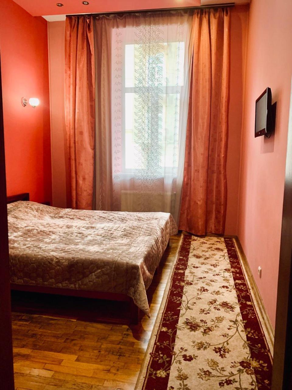 Apartament-Minihotel Elpida Lviv Rum bild